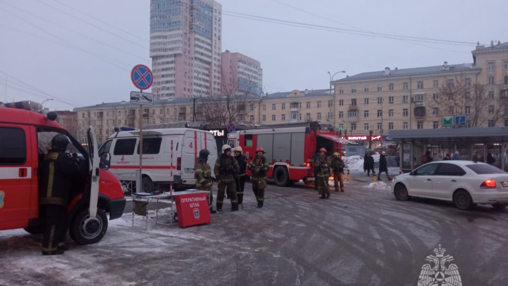 Пожар на станции метро «Уралмаш»: эвакуированы 385 человек (ФОТО)