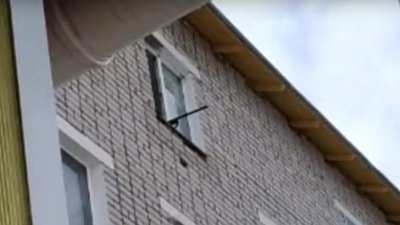 Пьяный кировчанин открыл стрельбу из окна квартиры