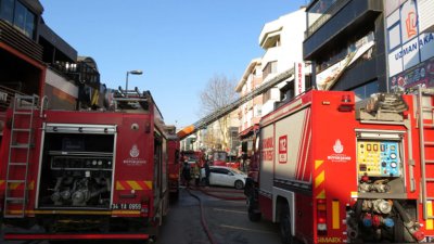 В Стамбуле горел семиэтажный отель, есть жертвы