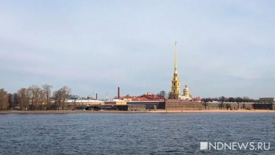 В канале Санкт-Петербурга обнаружили труп мужчины