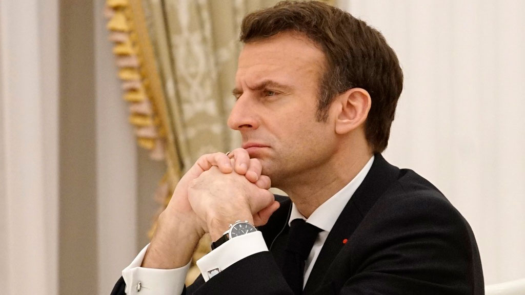 Президент Франции подписал закон о пенсионной реформе в стране