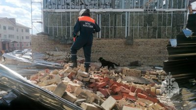 В Татарстане рухнула стена строящегося здания