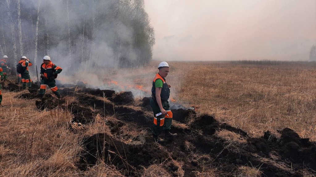 Ямальские спасатели помогут тюменскому губернатору тушить природные пожары