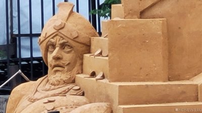 Богатыри и антилопа: в Челябинске обновили галерею песочных скульптур (ФОТО)