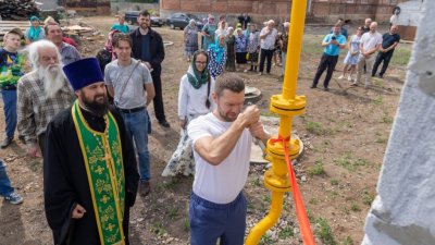 Депутат помог газифицировать православный храм в Нижних Сергах (ФОТО)