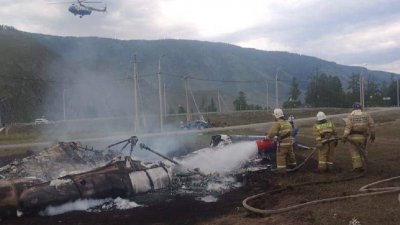 До 10 выросло число пострадавших при крушении вертолета на Алтае