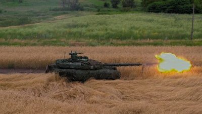 Российская армия разгромила колонну бронетехнику ВСУ у Работино
