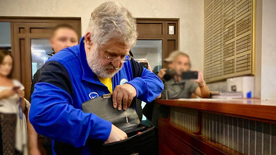 Суд в Киеве арестовал олигарха Коломойского