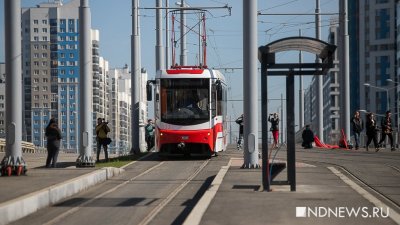 Движение трамваев в Академический открыто, но пассажирские вагоны пустят к январю (ФОТО)