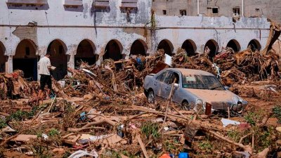 В Ливии число жертв наводнений превысило 5 500