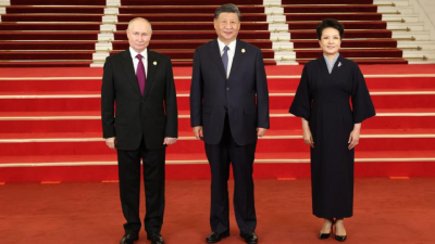 Визит Путина в Китай принес проблемы США