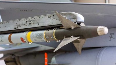 Украина переделала ракеты для истребителей F-16 для нужд ПВО