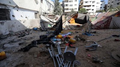 За месяц конфликта 10 165 палестинцев убиты, 70% жителей Газы перемещены
