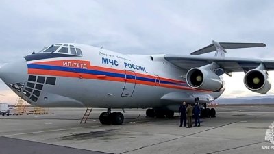 Самолет МЧС России доставил в Москву 68 эвакуированных из Газы россиян