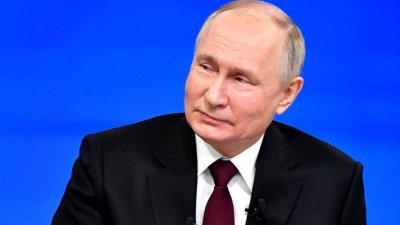 Больше половины россиян назвали Путина политиком года