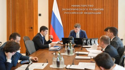 Артюхов попросил у федерального министра господдержку для строящейся горнолыжки