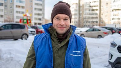 Волонтеры Алексея Вихарева борются с последствиями циклона «Ольга» в Екатеринбурге (ФОТО)