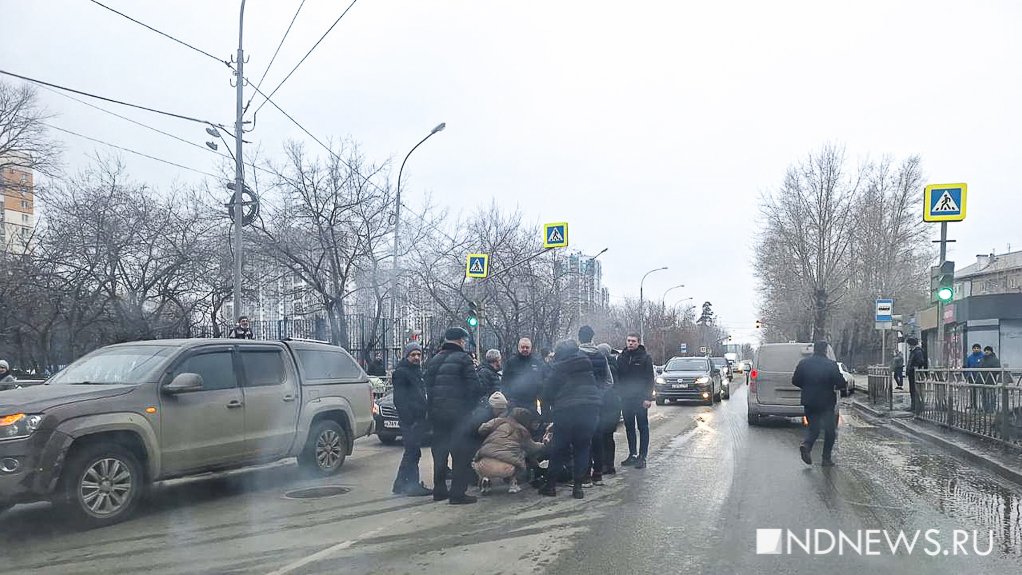 Восьмилетнего мальчика в Екатеринбурге сбила машина (ФОТО)