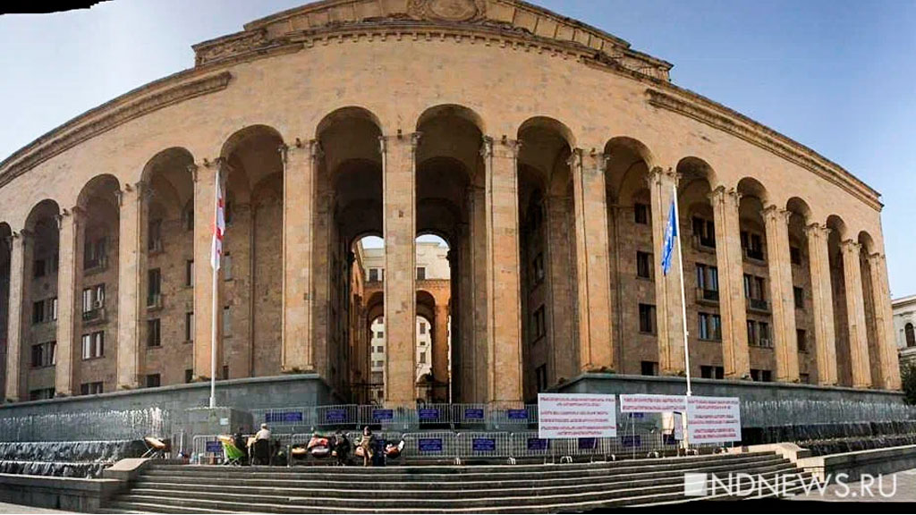 Парламент Грузии принял законопроект об иноагентах