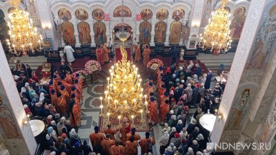 Почти 15 тысяч уральцев поклонились Казанской иконе Божьей Матери