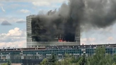 ЧП в Подмосковье: пожар в НИИ «Платан» охватил уже 3,5 тысячи квадратных метров
