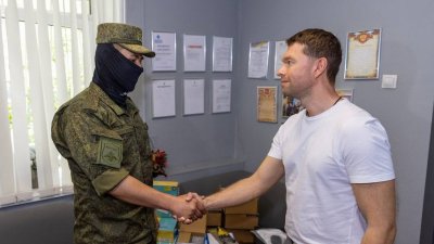 Уральские бойцы получили оборудование для связи от депутата Вихарева (ФОТО)
