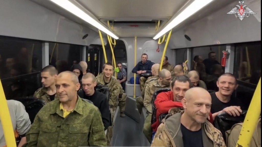Надымчанин вернулся домой из украинского плена