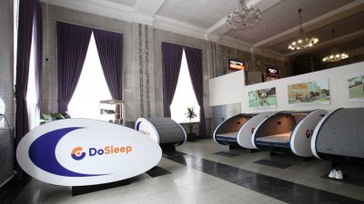На вокзале Екатеринбурга появились новые капсулы для сна (ФОТО)