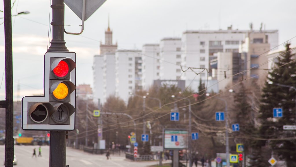 Выбирайте маршрут: в Челябинске начался масштабный ремонт проспекта Ленина