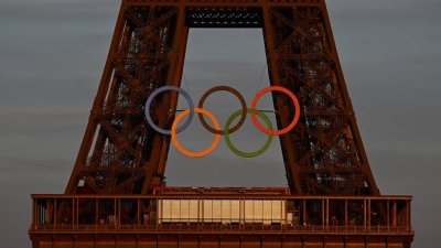 Спортсменам в олимпийском Париже не хватило еды