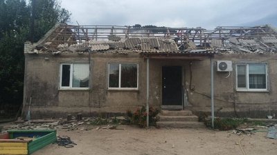 ВСУ ранили взрослого и трех детей в Херсонской области