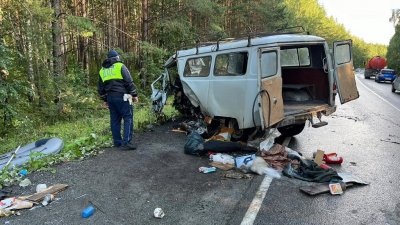 Пять человек пострадали и один погиб в ДТП под Арамилью (ФОТО)