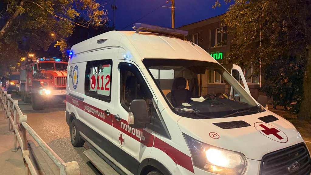 В Подмосковье дрон врезался в жилой дом, есть пострадавшие