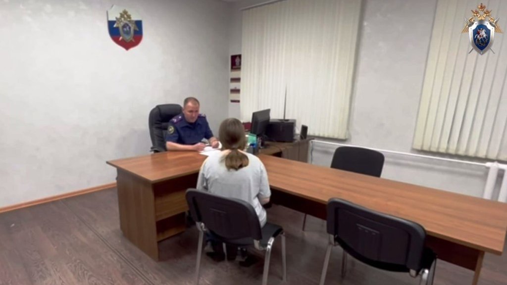 Молодой матери, пробившей череп месячной дочке, предъявили обвинение