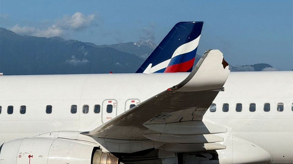 В аэропорту Сочи столкнулись самолеты