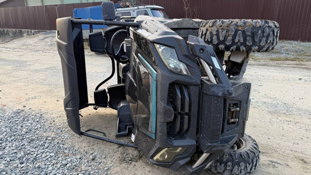 17-летняя пьяная ямальчанка посадила друзей в мотовездеход и устроила ДТП