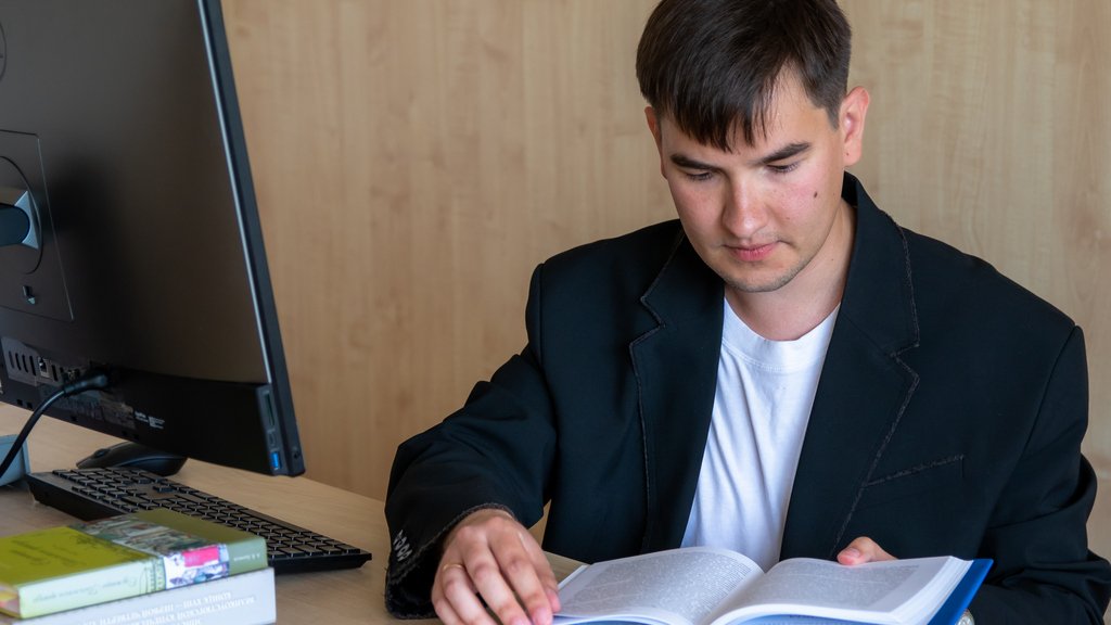 Уральский историк прочел зашифрованные письма французскому королю Генриху III об Иване Грозном