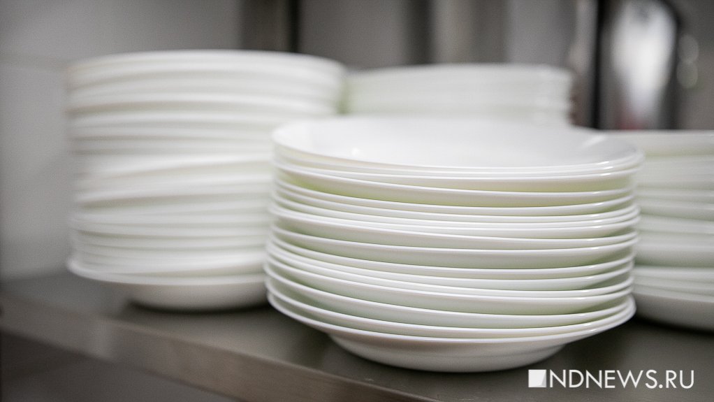 Столовую спортлагеря в Северке закрыли из-за массового отравления