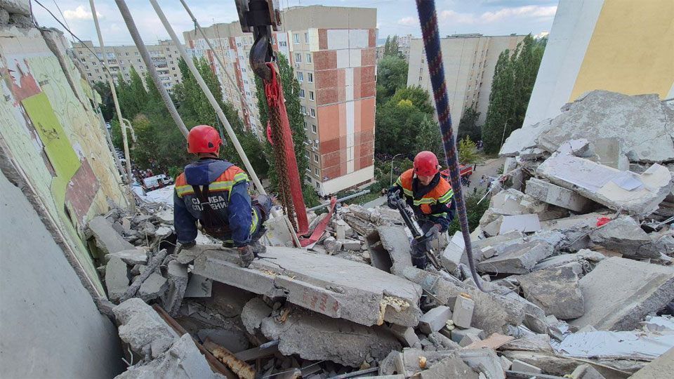 Число жертв взрыва в многоэтажке в Саратове возросло до шести