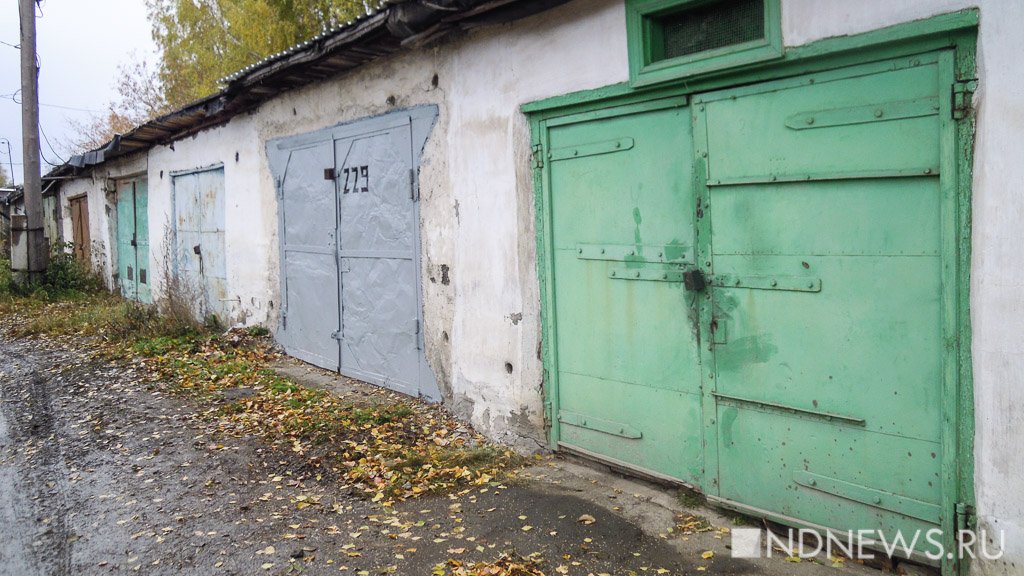 В Екатеринбурге группа из 4 человек год вскрывала и грабила гаражи