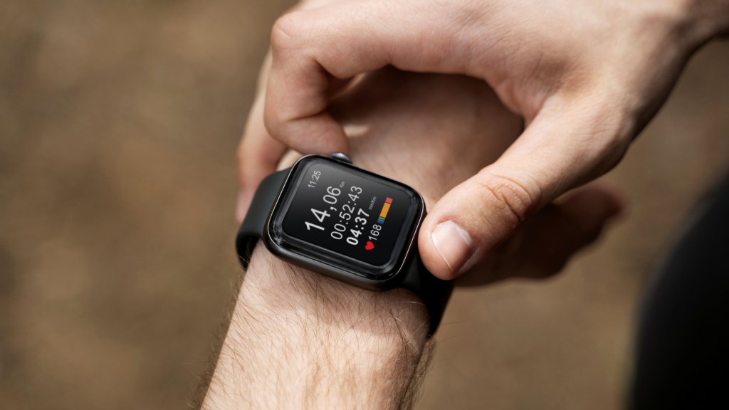 Китаец лишился работы из-за шагомера