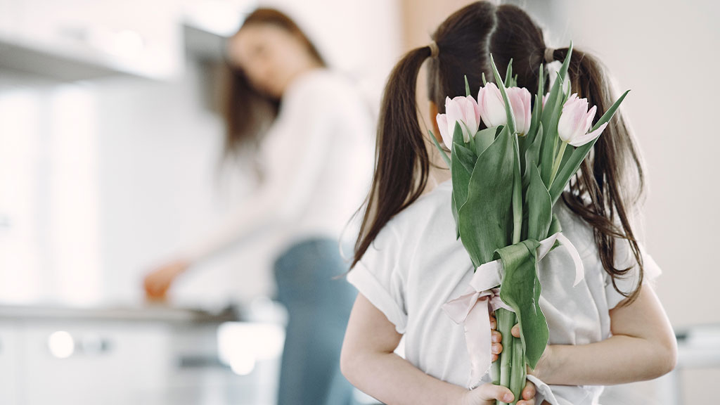 Мошенники подделывают голоса детей для обмана в преддверии Дня матери