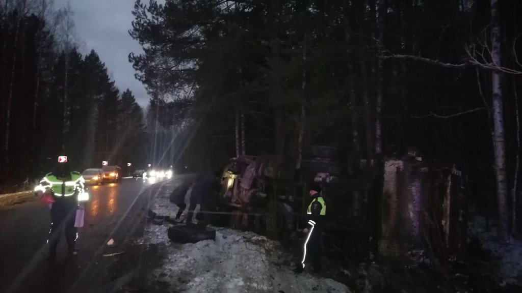 Ехали в гости к бабушке: стало известно, кто разбился в страшном ДТП под Серовом (ФОТО)