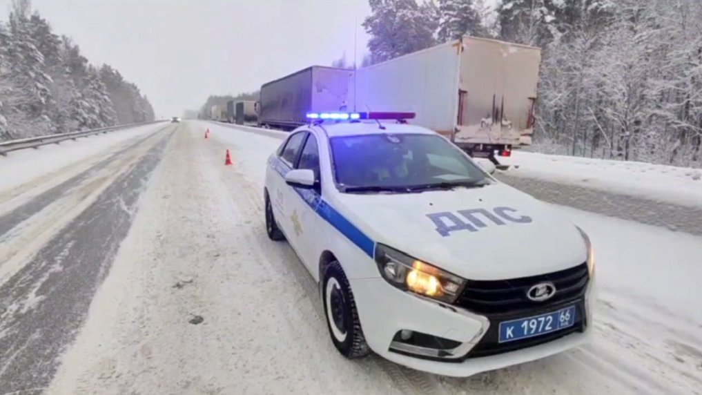 Пермский тракт завалило снегом: за день здесь случилось 10 ДТП