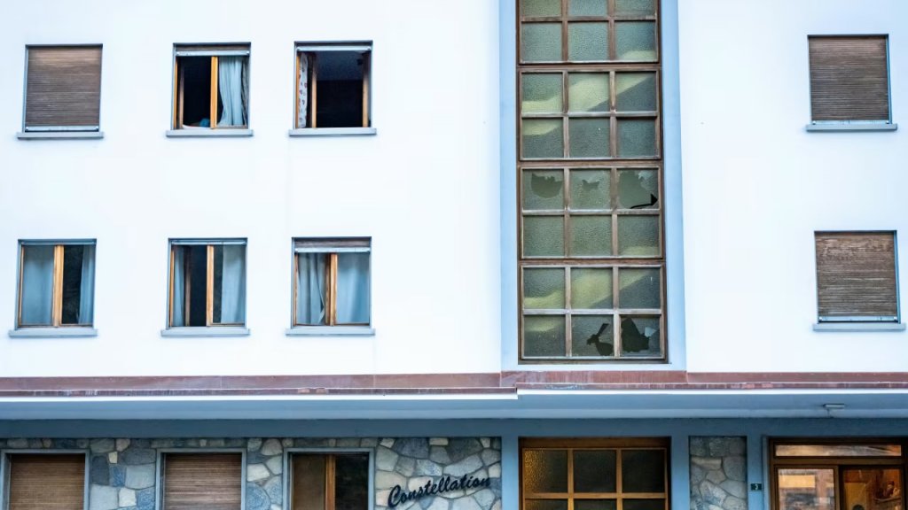 На швейцарском курорте в пожаре в баре погибло 40 человек