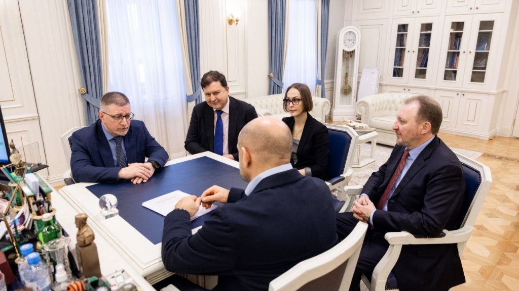 Жога анонсировал открытие в Екатеринбурге филиала Президентской библиотеки