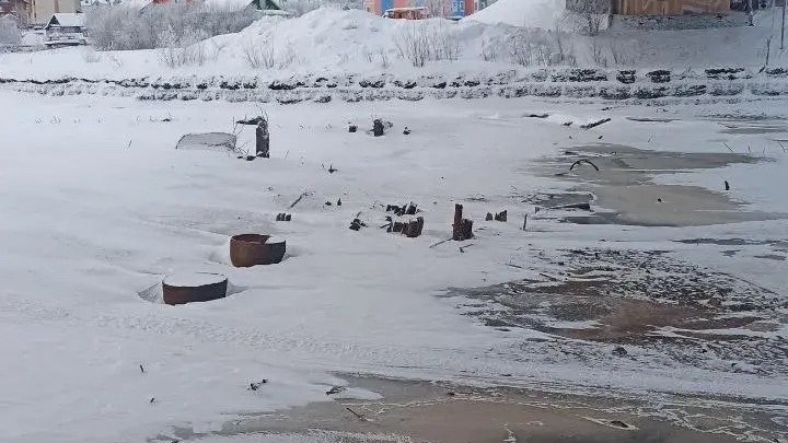 В&nbsp; Салехарде из реки достали 250 тонн мусора