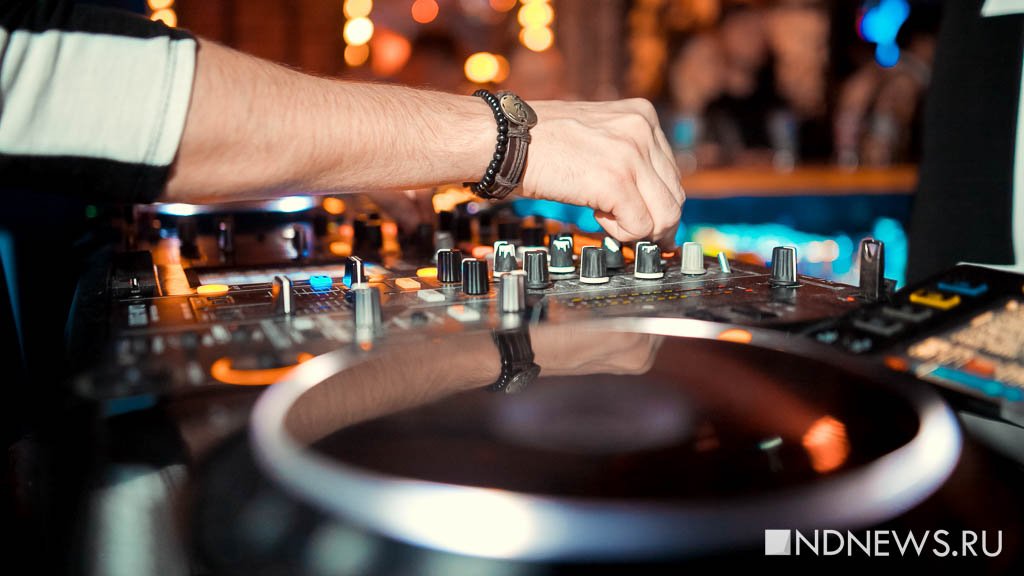 Соседи меломана отсудили у него 100 тысяч за громкую музыку