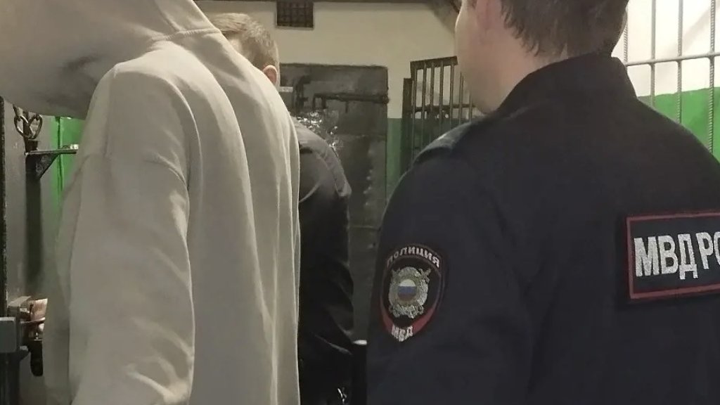 Полиция остановила пьяного за рулем пулемётом «Кедр»