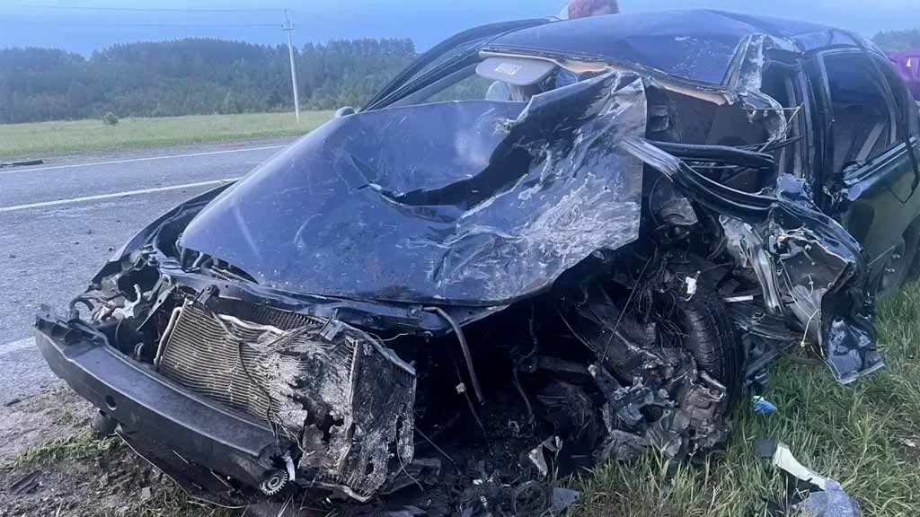 Пять человек, включая двоих детей, погибли в ДТП в Удмуртии